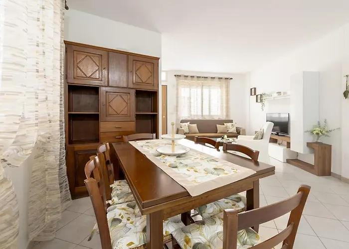 Evergreen House Отранто